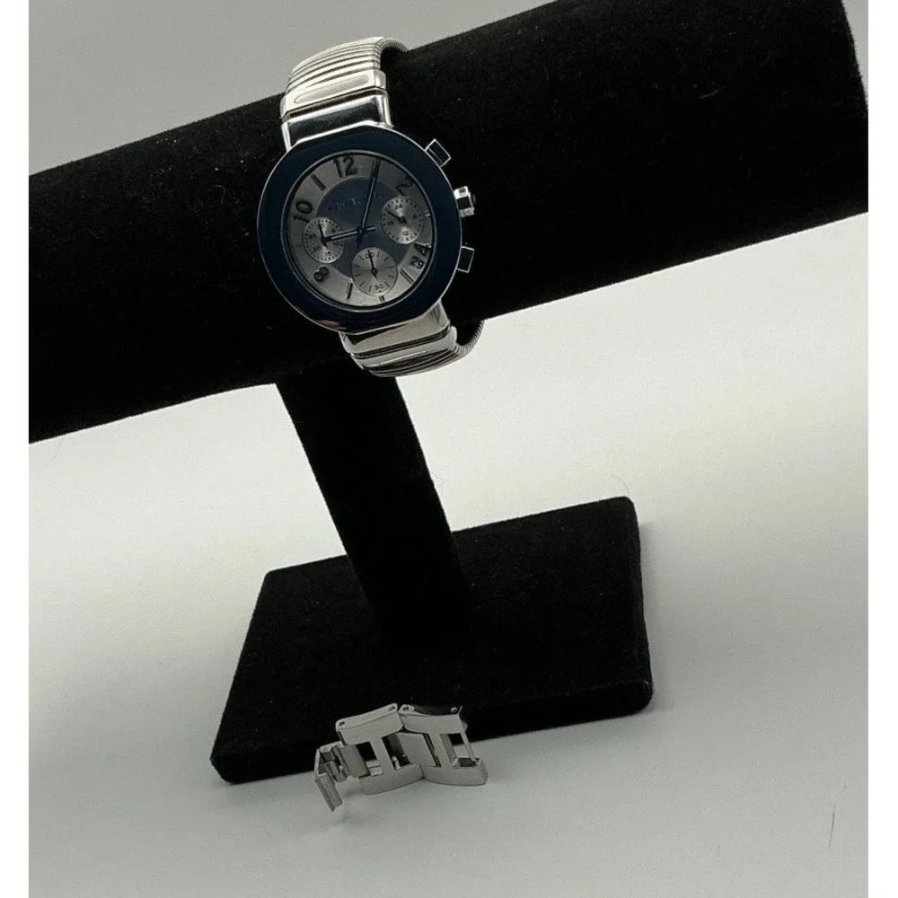 Michael Kors Silver Tone Chronograph Stretch Bracelet Watch Extra Links